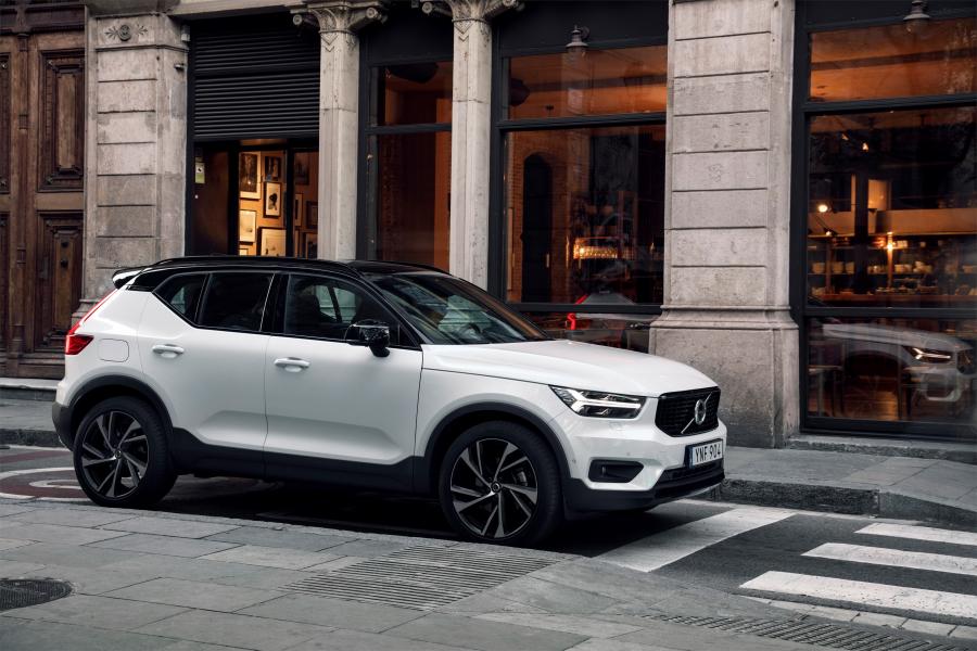  Volvo XC40 T5 R-Design 2017 года  (WW) (фото 64 из 68)